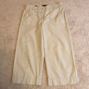 Talbots khaki cotton Capri pants with back pocket